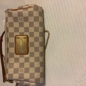Louis Vuitton Eva clutch SOLD